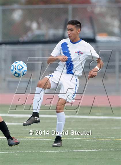 Thumbnail 1 in Oakdale vs. Christian Brothers (CIF SJS D3 Final) photogallery.