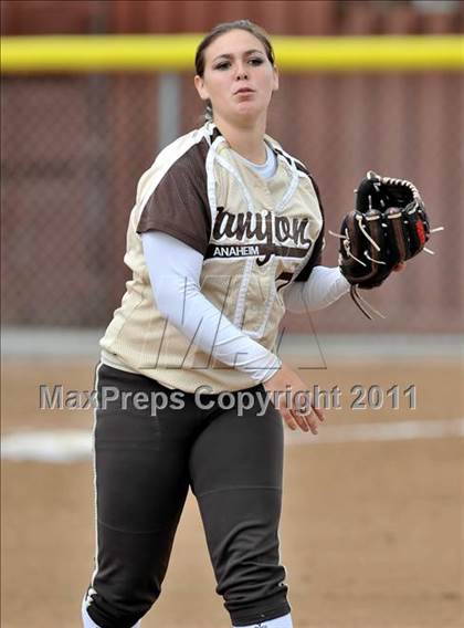 Thumbnail 1 in Canyon vs Sandburg (Faster To First Classic) photogallery.