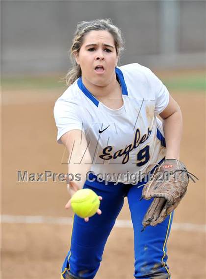 Thumbnail 3 in Canyon vs Sandburg (Faster To First Classic) photogallery.