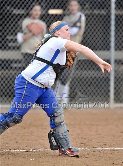 Thumbnail 1 in Canyon vs Sandburg (Faster To First Classic) photogallery.