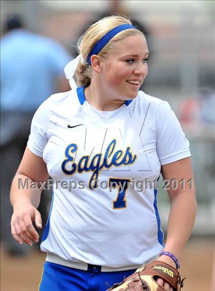 Thumbnail 3 in Canyon vs Sandburg (Faster To First Classic) photogallery.