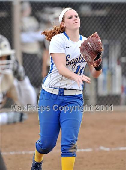 Thumbnail 2 in Canyon vs Sandburg (Faster To First Classic) photogallery.