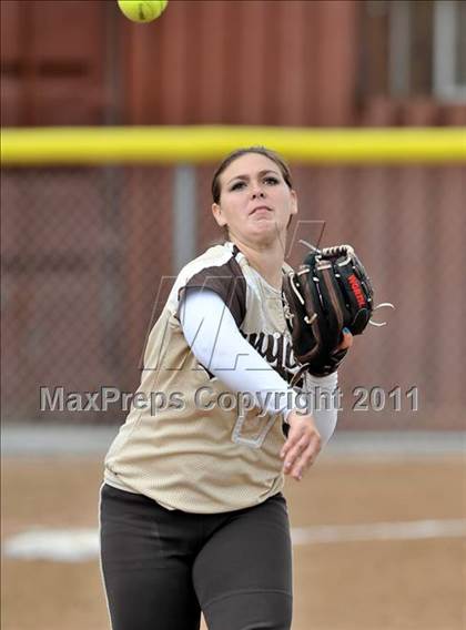 Thumbnail 3 in Canyon vs Sandburg (Faster To First Classic) photogallery.