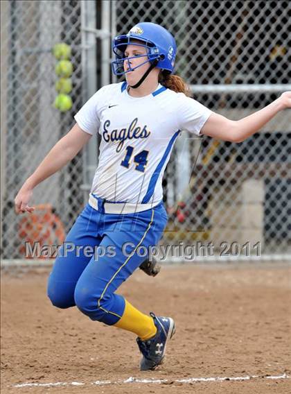 Thumbnail 1 in Canyon vs Sandburg (Faster To First Classic) photogallery.
