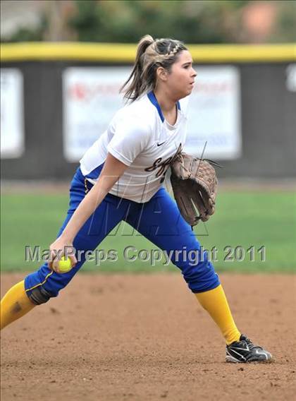 Thumbnail 1 in Canyon vs Sandburg (Faster To First Classic) photogallery.