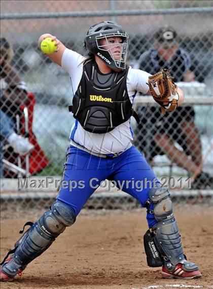 Thumbnail 3 in Canyon vs Sandburg (Faster To First Classic) photogallery.