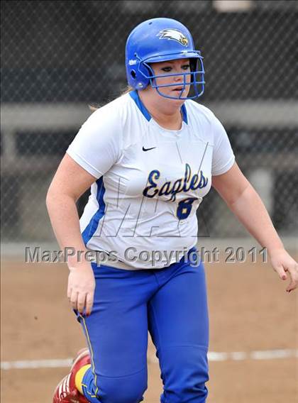 Thumbnail 1 in Canyon vs Sandburg (Faster To First Classic) photogallery.
