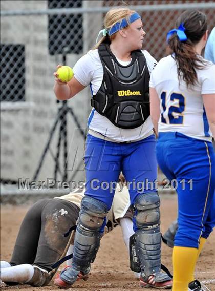 Thumbnail 3 in Canyon vs Sandburg (Faster To First Classic) photogallery.