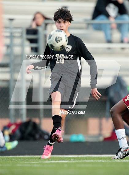 Thumbnail 3 in Keller Central vs Fossil Ridge photogallery.