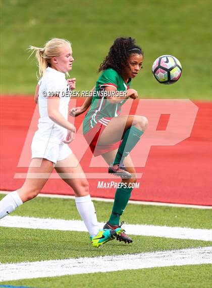 Thumbnail 2 in Smoky Hill vs Legacy (CHSAA 5A 1st Round Playoff) photogallery.
