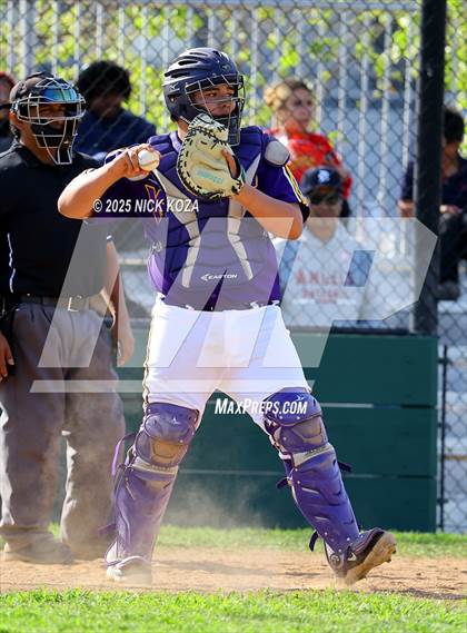 Thumbnail 1 in Firebaugh vs. Lynwood photogallery.