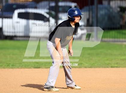 Thumbnail 1 in Firebaugh vs. Lynwood photogallery.