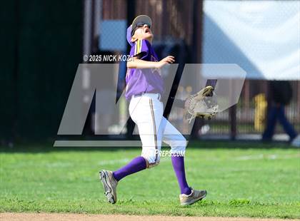 Thumbnail 2 in Firebaugh vs. Lynwood photogallery.