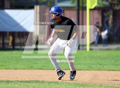 Thumbnail 3 in Firebaugh vs. Lynwood photogallery.