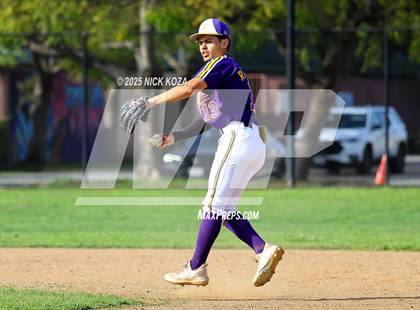 Thumbnail 1 in Firebaugh vs. Lynwood photogallery.