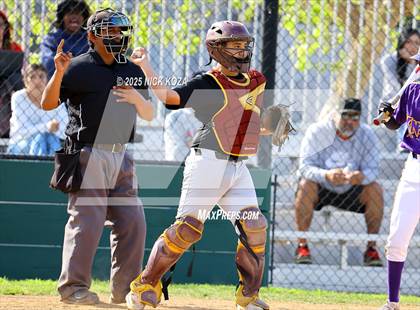Thumbnail 3 in Firebaugh vs. Lynwood photogallery.