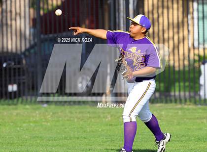 Thumbnail 3 in Firebaugh vs. Lynwood photogallery.