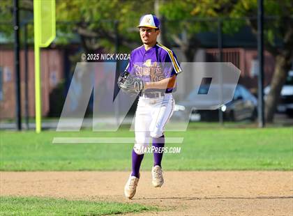 Thumbnail 3 in Firebaugh vs. Lynwood photogallery.