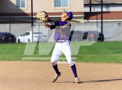 Thumbnail 3 in Firebaugh vs. Lynwood photogallery.