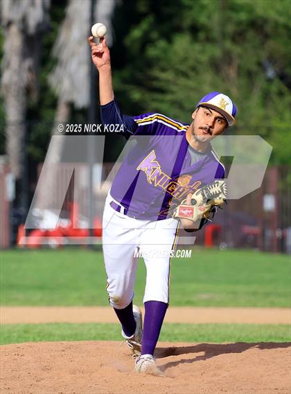 Thumbnail 2 in Firebaugh vs. Lynwood photogallery.