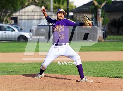 Thumbnail 2 in Firebaugh vs. Lynwood photogallery.