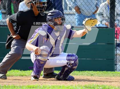 Thumbnail 1 in Firebaugh vs. Lynwood photogallery.