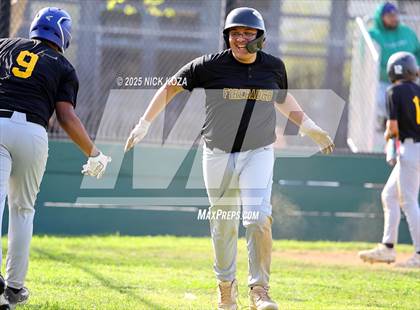 Thumbnail 3 in Firebaugh vs. Lynwood photogallery.