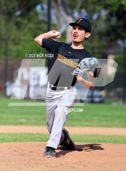 Thumbnail 2 in Firebaugh vs. Lynwood photogallery.