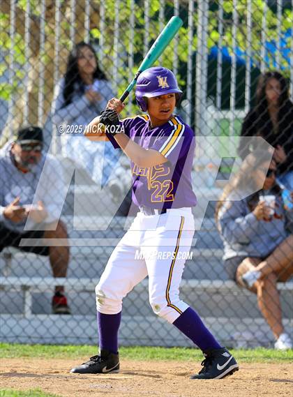 Thumbnail 3 in Firebaugh vs. Lynwood photogallery.