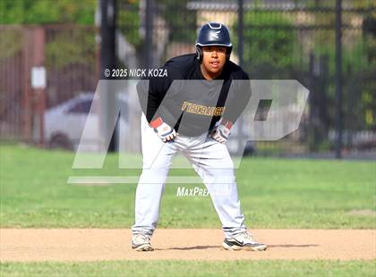 Thumbnail 3 in Firebaugh vs. Lynwood photogallery.