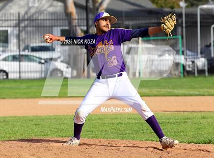Thumbnail 1 in Firebaugh vs. Lynwood photogallery.
