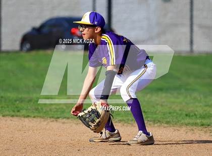 Thumbnail 3 in Firebaugh vs. Lynwood photogallery.