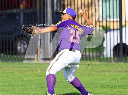 Thumbnail 2 in Firebaugh vs. Lynwood photogallery.