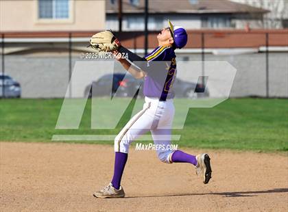 Thumbnail 1 in Firebaugh vs. Lynwood photogallery.