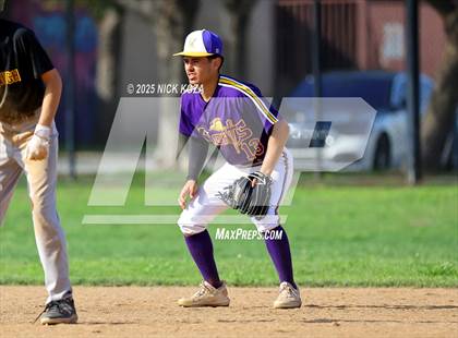 Thumbnail 2 in Firebaugh vs. Lynwood photogallery.