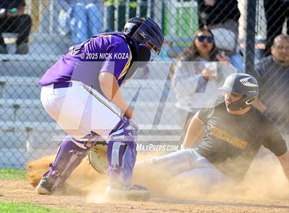 Thumbnail 2 in Firebaugh vs. Lynwood photogallery.