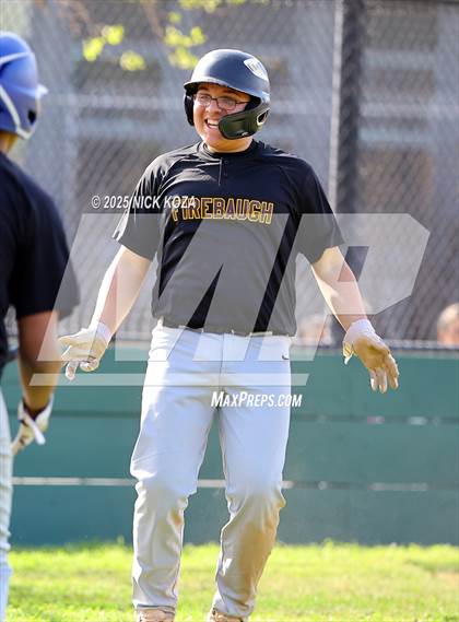 Thumbnail 2 in Firebaugh vs. Lynwood photogallery.