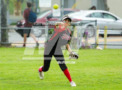 Thumbnail 3 in Crescenta Valley @ Glendale photogallery.