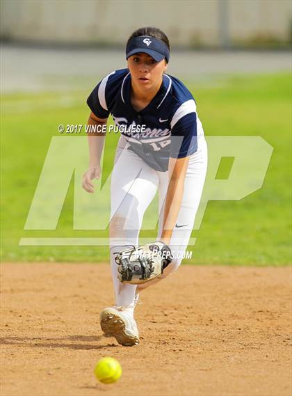 Thumbnail 1 in Crescenta Valley @ Glendale photogallery.