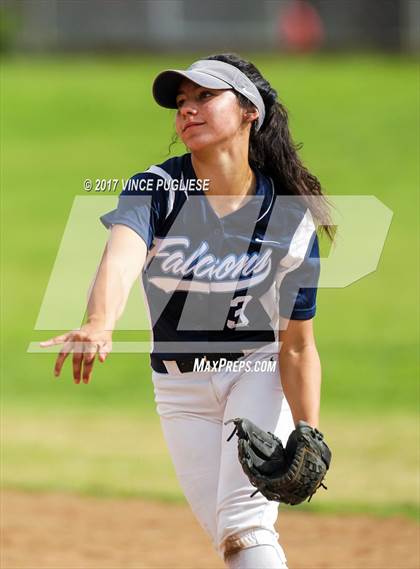Thumbnail 3 in Crescenta Valley @ Glendale photogallery.