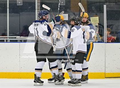 Thumbnail 1 in Independence vs Page photogallery.