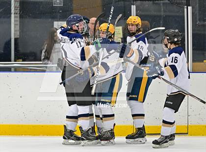 Thumbnail 3 in Independence vs Page photogallery.