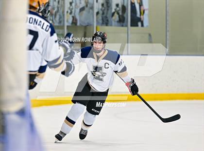 Thumbnail 2 in Independence vs Page photogallery.