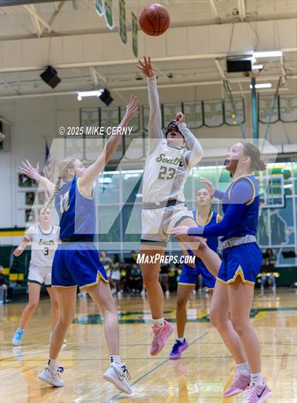 Thumbnail 3 in Olathe South @ Shawnee Mission South photogallery.