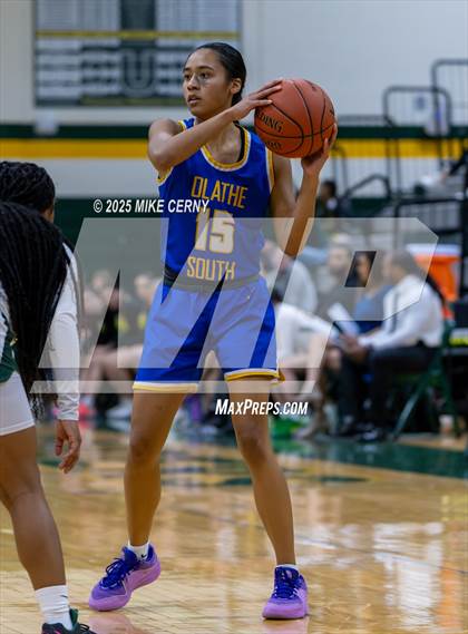 Thumbnail 2 in Olathe South @ Shawnee Mission South photogallery.