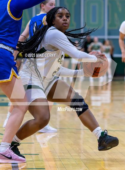 Thumbnail 2 in Olathe South @ Shawnee Mission South photogallery.