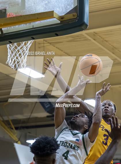 Thumbnail 2 in Lumberton @ Pine Forest photogallery.