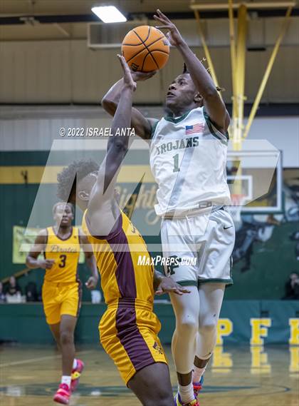 Thumbnail 1 in Lumberton @ Pine Forest photogallery.