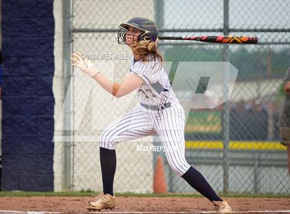 Thumbnail 3 in Bartlett @ Arlington (4A District 15 1st Round) photogallery.