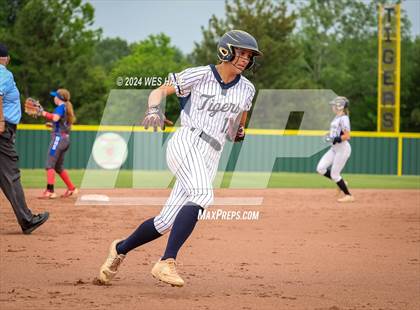 Thumbnail 1 in Bartlett @ Arlington (4A District 15 1st Round) photogallery.